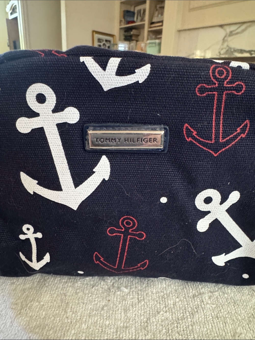 NWT, Tommy Hilfiger utility/ cosmetic pouch - Picture 2 of 7